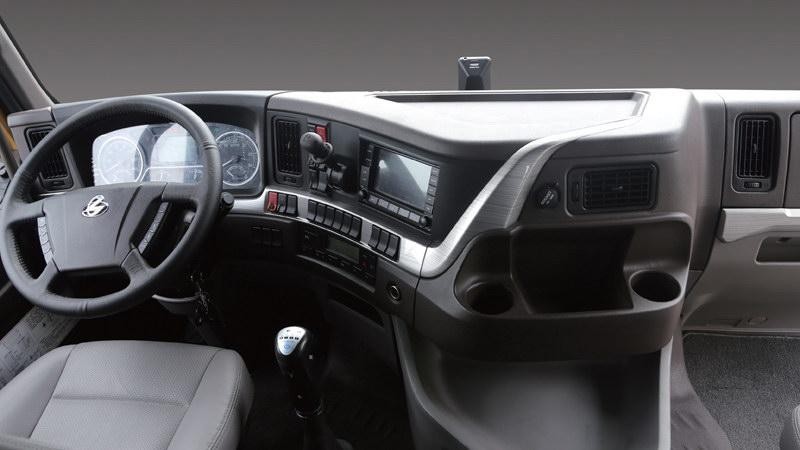 xe-dau-keo-chenglong-h7-385hp2