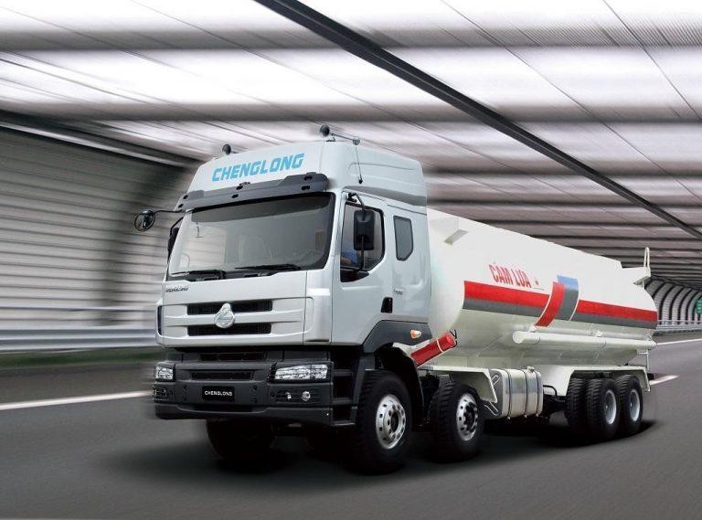 Xitec chở xăng dầu 310 HP 8×4