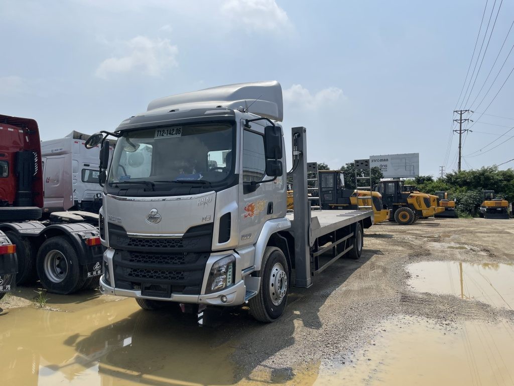CHENGLONG M3 4X2 200HP (6 MÁY NGẮN) - Ô TÔ CHỞ XE MÁY CHUYÊN DÙNG