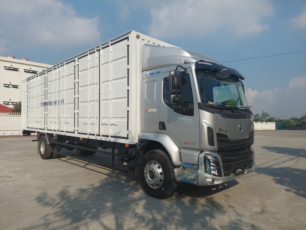 CHENGLONG M3 4X2 200HP (4 MÁY) - THÙNG PALLET CHỞ CẤU KIỆN ĐIỆN TỬ