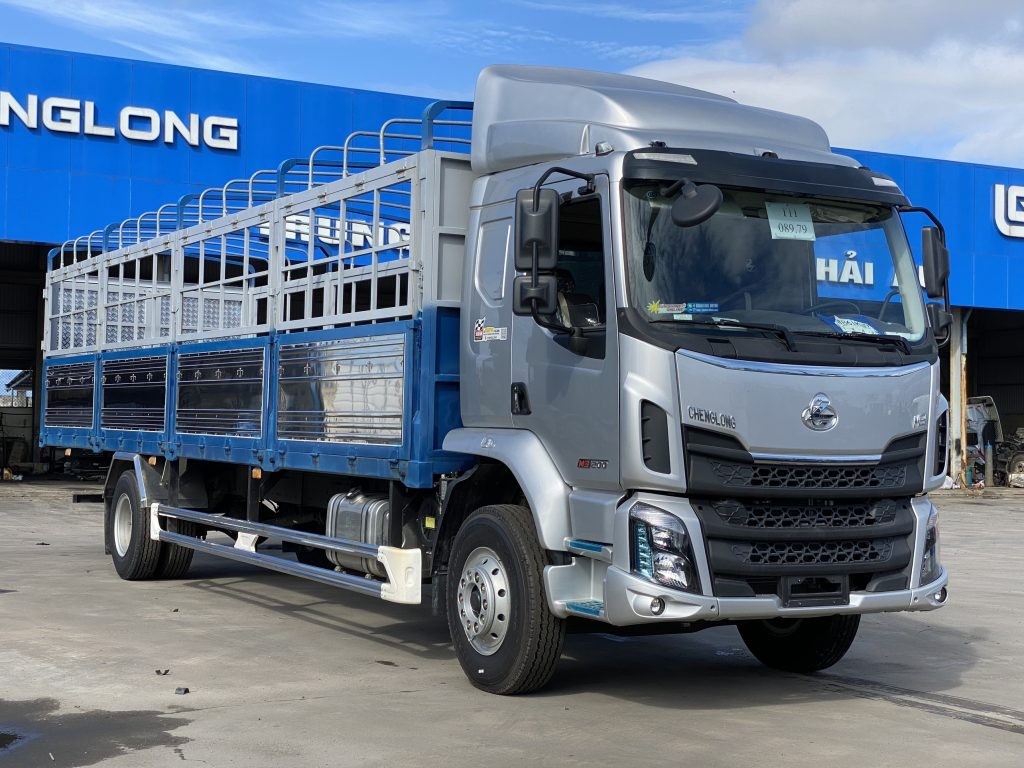 CHENGLONG M3 4X2 200HP (6 MÁY DÀI) - THÙNG MUI BẠT