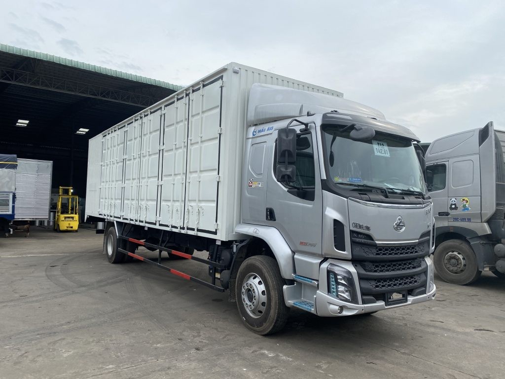 CHENGLONG M3 4X2 200HP (6 MÁY DÀI) - THÙNG PALLET CHỨA CẤU KIỆN ĐIỆN TỬ