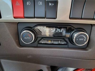 z4128704872670_2ed587685017d3ee6102bd53f3b720c5-400x300